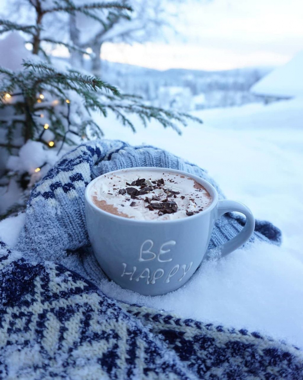 Bild  Winter coffee, Winter wallpaper, Christmas wallpaper