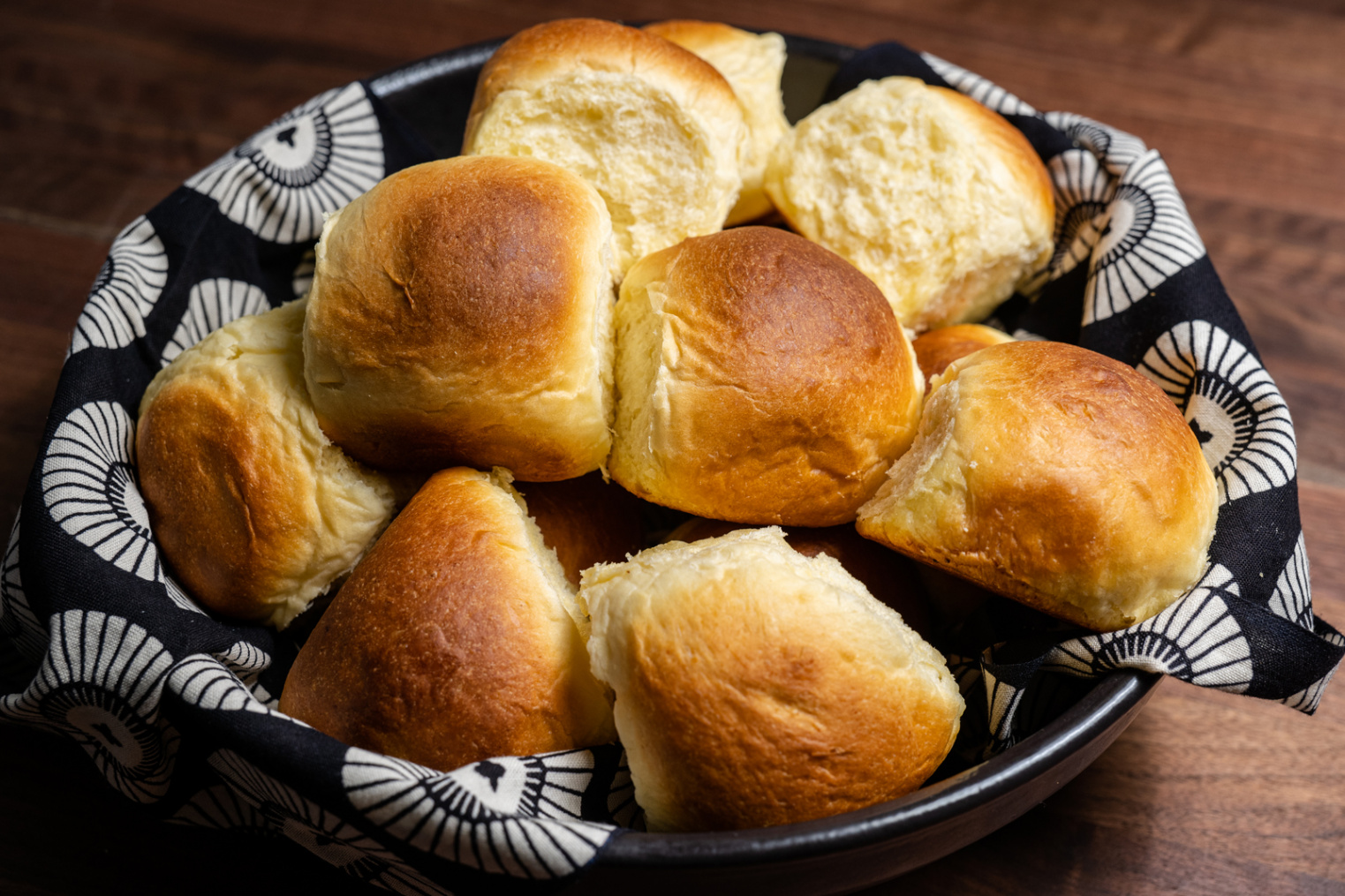 Brown and Serve Dinner Rolls