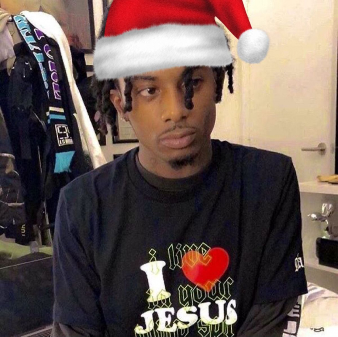 carti christmas hat #playboicarti  Cute rappers, Rap aesthetic