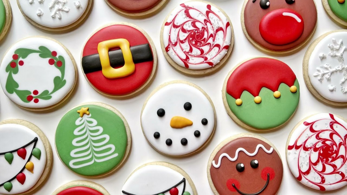 EASY CIRCLE CHRISTMAS COOKIES ~ Santa, Snowman, Rudolf, Tree, Snowflake,  Wreath, Elf, Gingerbread