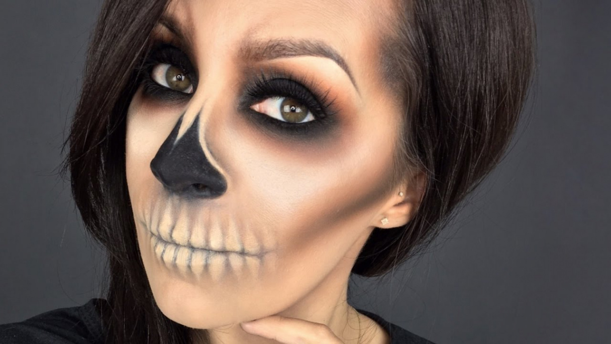 Easy Skull l Halloween makeup tutorial l Minimal products used