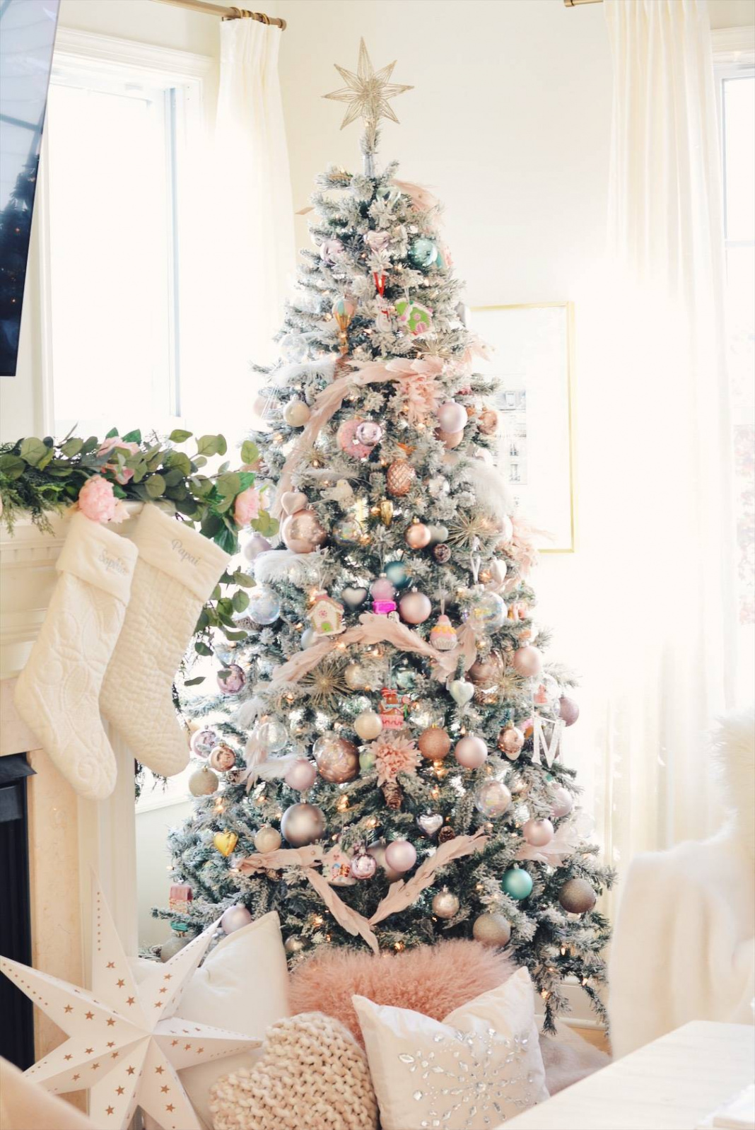 Elegant Christmas: Pink Christmas Tree & Decor - The Pink Dream