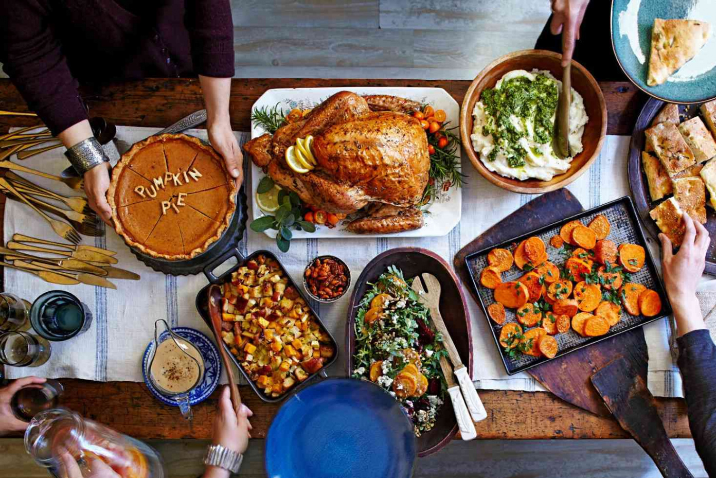 How to Host a Stress-Free Thanksgiving Potluck