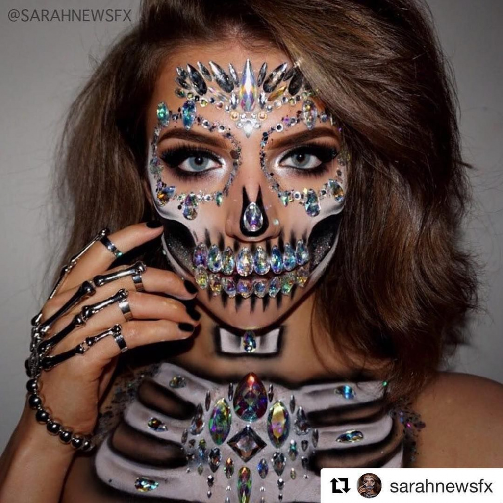 Instagram: @sarahnewsfx ・・・ Diamond Skull All jewels and