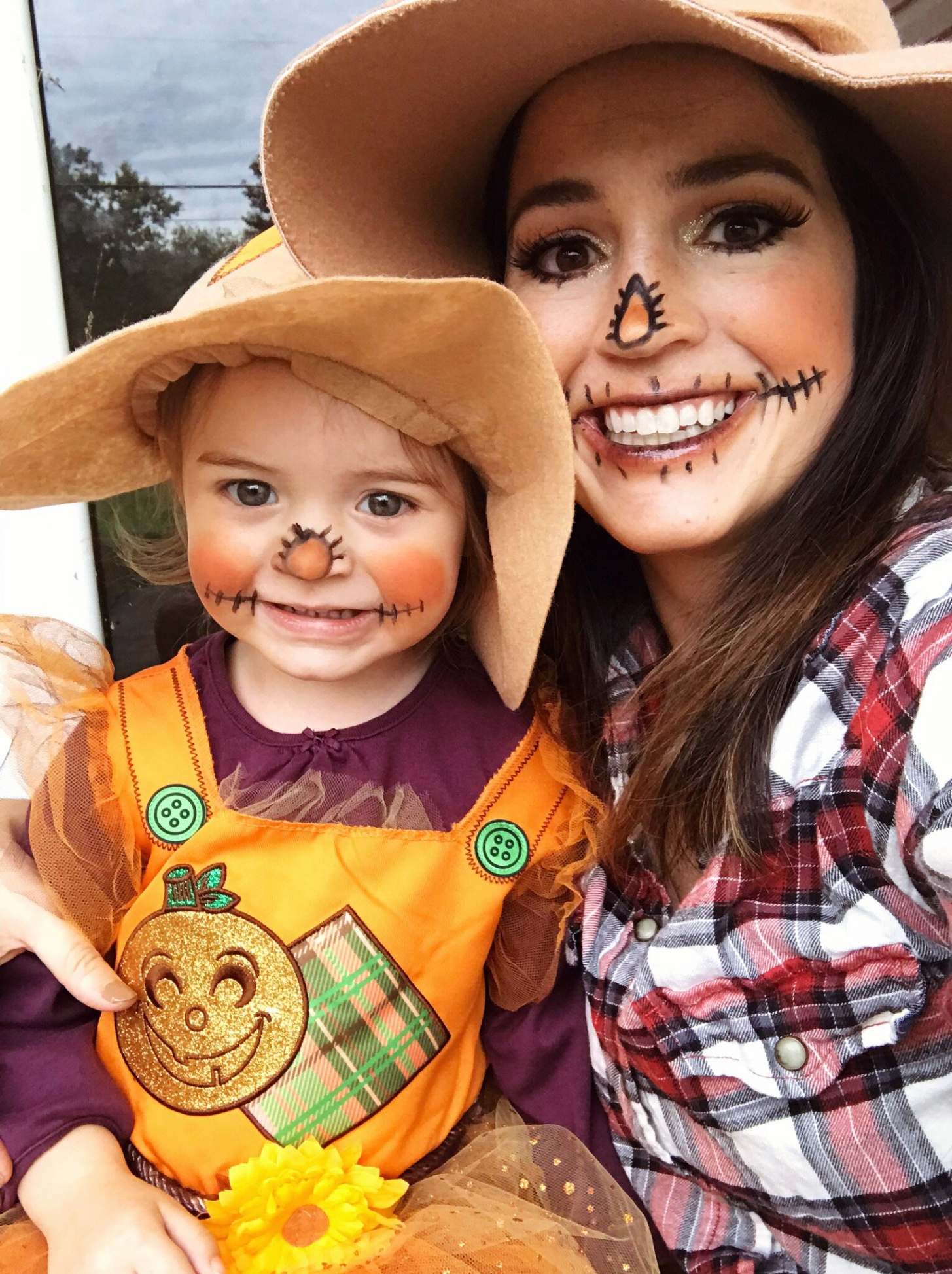 Last minute EASY Halloween DIY costume, scarecrow makeup
