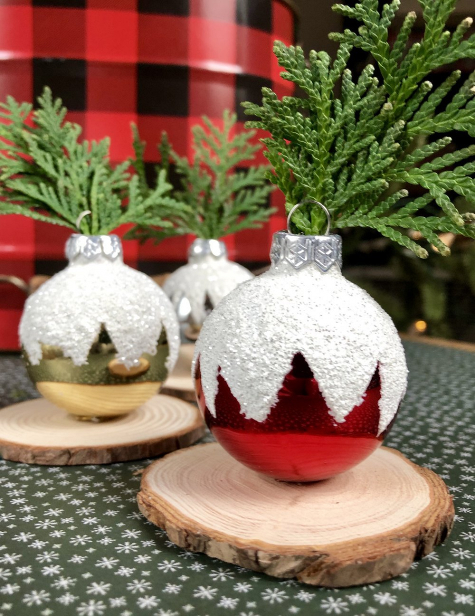 Mini Frosted Ornament Vases – Crafty Lumberjacks
