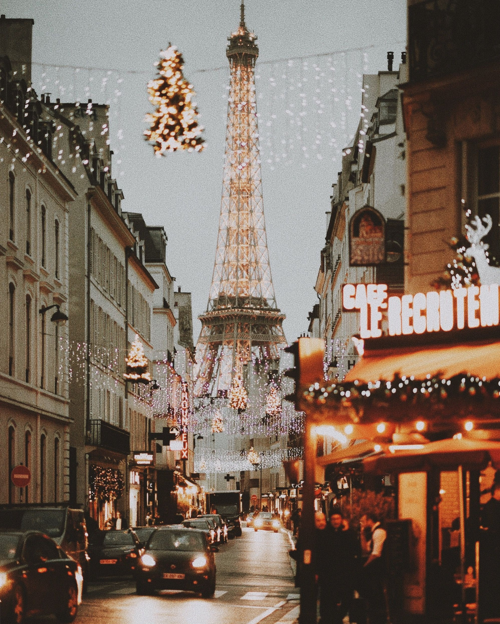 Paris a Noël  Christmas in paris, Paris pictures, Paris wallpaper