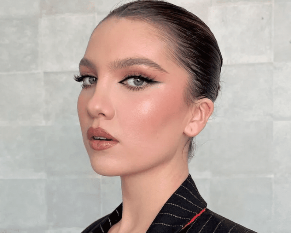 Reverse Cat Eye Is the Makeup of the Year—Here