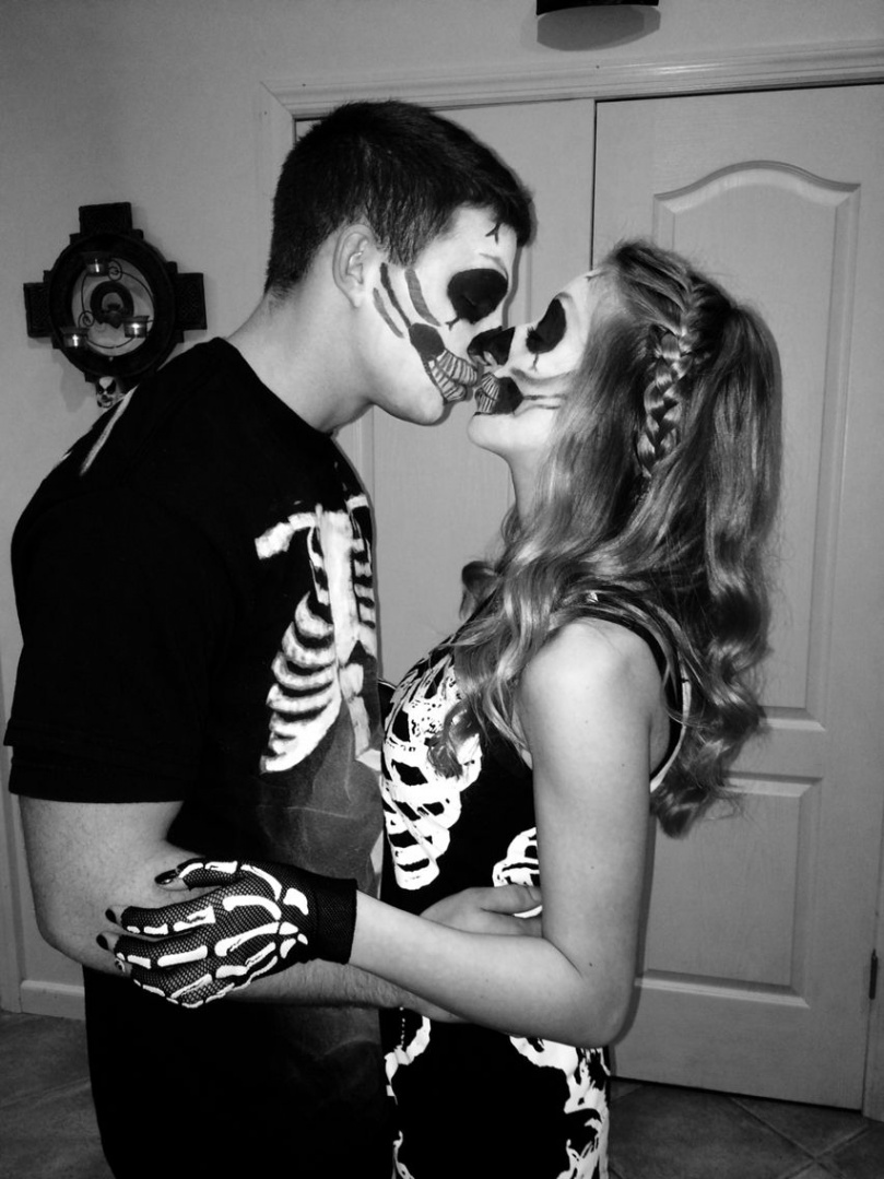 Skeleton love. Skeleton makeup. Boyfriend and girlfriend