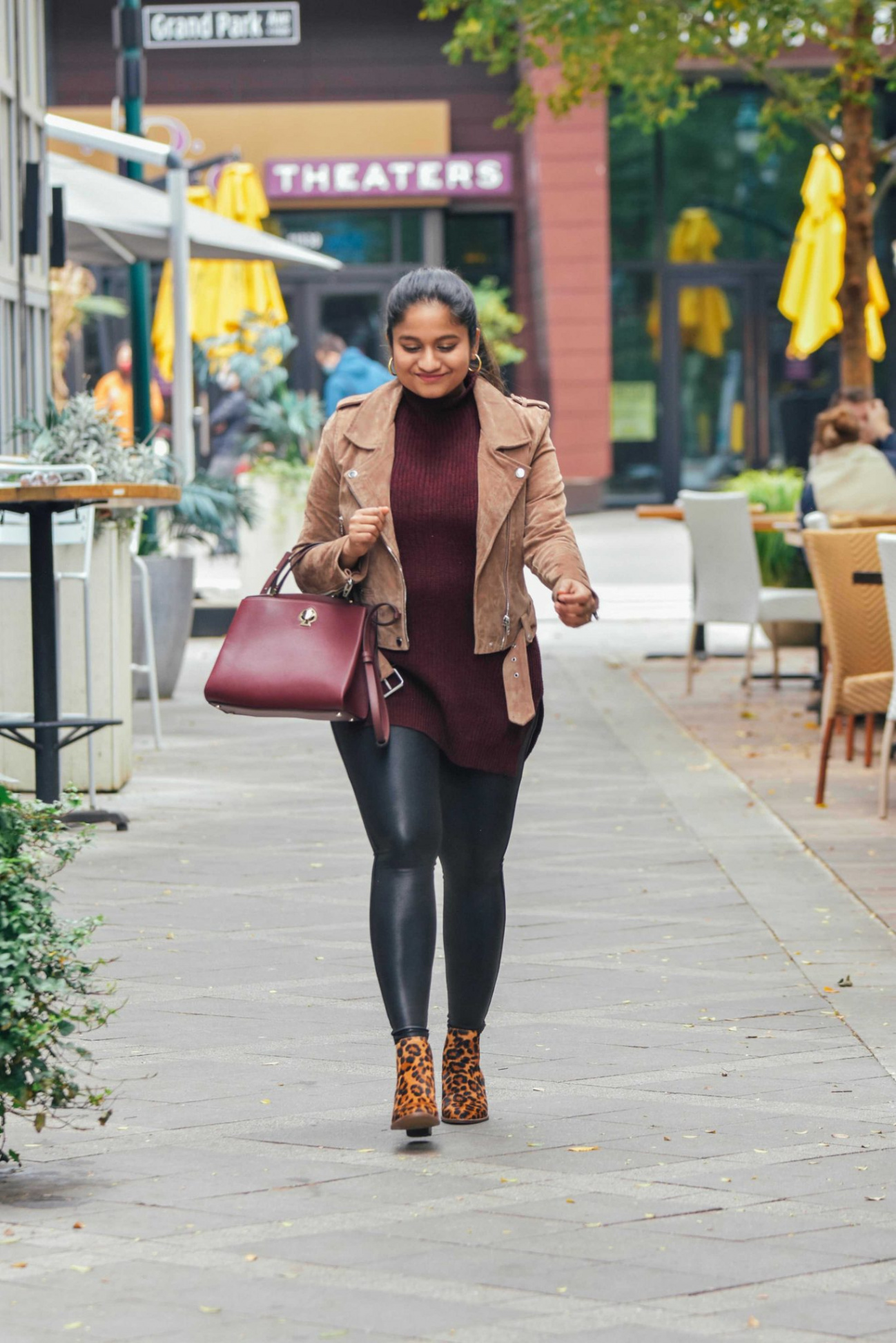 Thanksgiving Outfits with Spanx Faux Leather Leggings - Dreaming