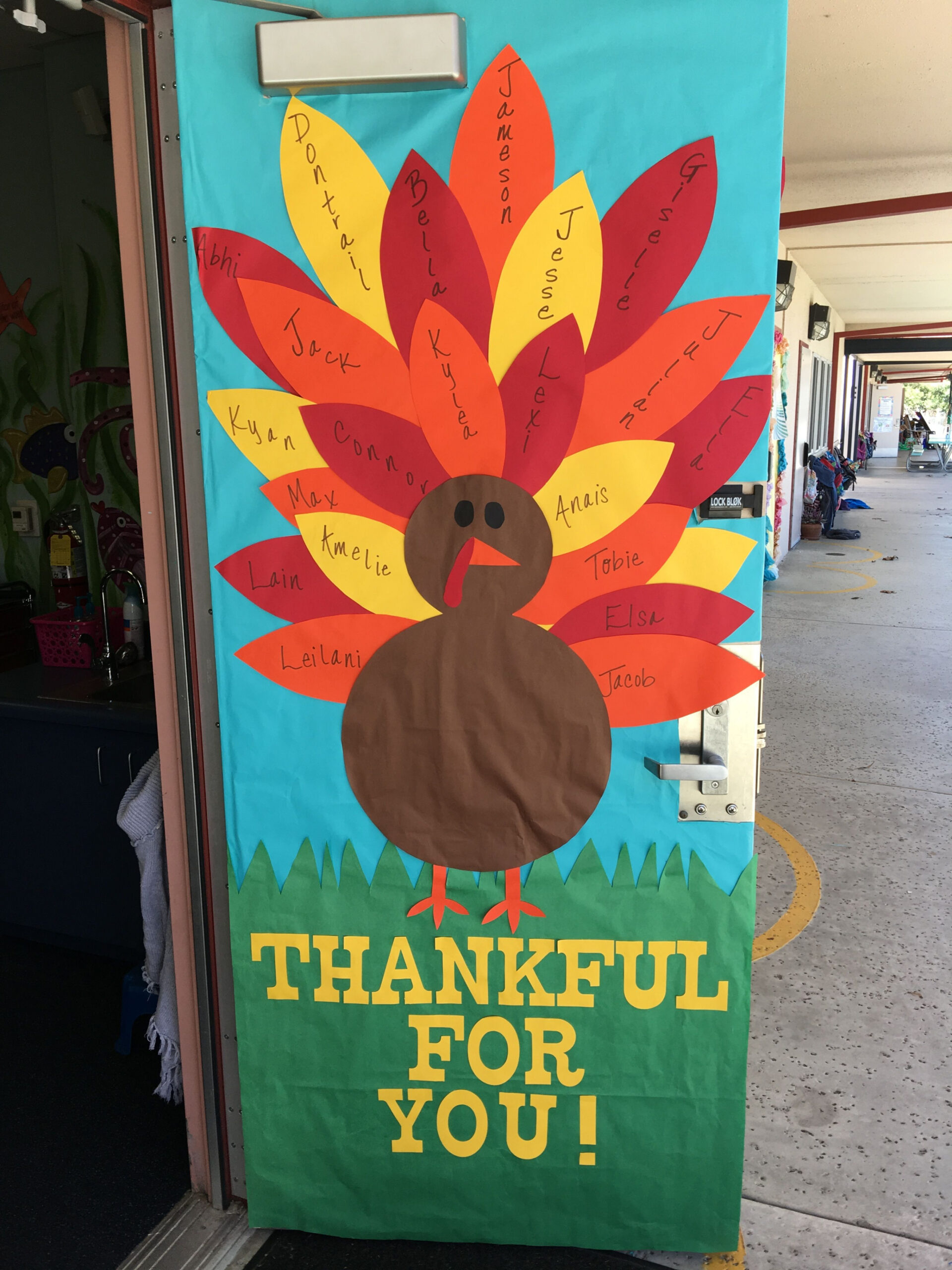 Update)  Fun and Festive Thanksgiving Decoration Ideas for