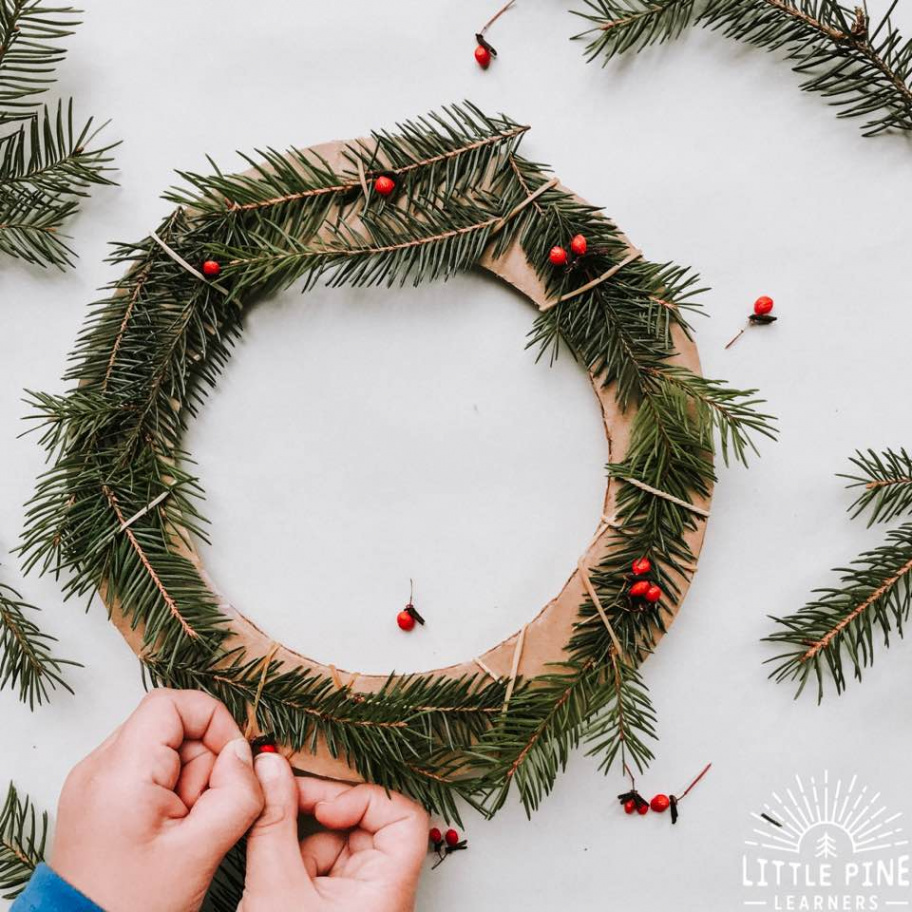 A Simple and Adorable Holiday Wreath for Kids • Little Pine Learners