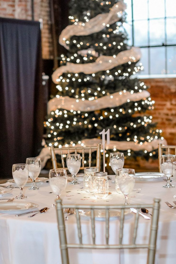 A Winter Wonderland Wedding with a Bit of Twinkle Magic