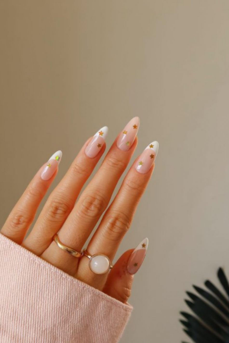 Aesthetic Nail Art Designs to Try This Winter