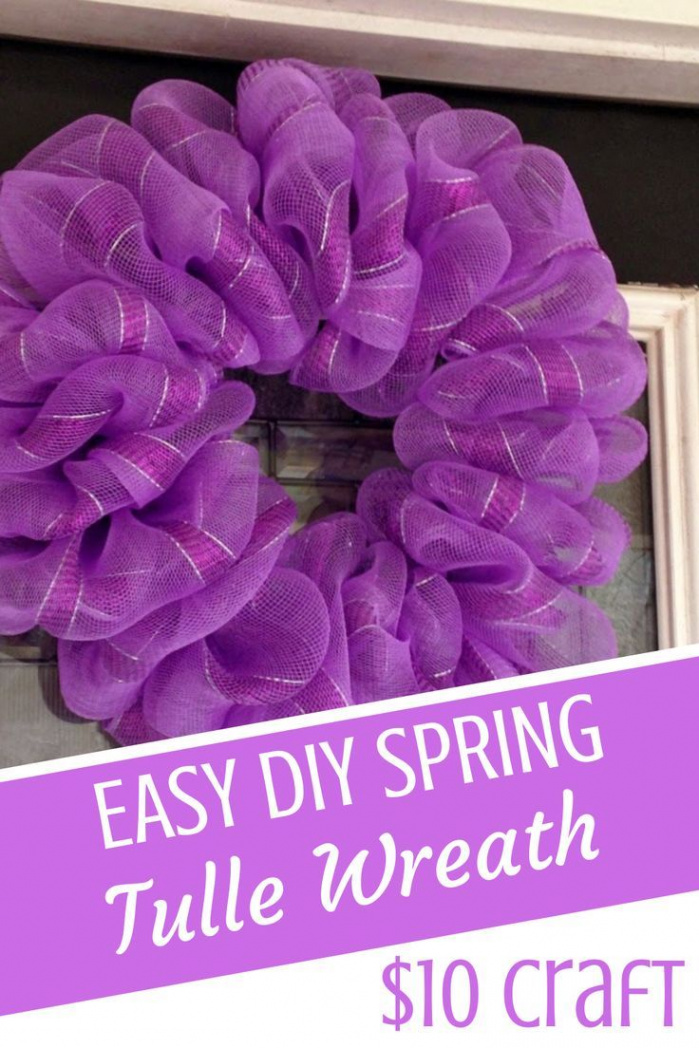 Beautiful DIY Tulle Wreath Tutorial