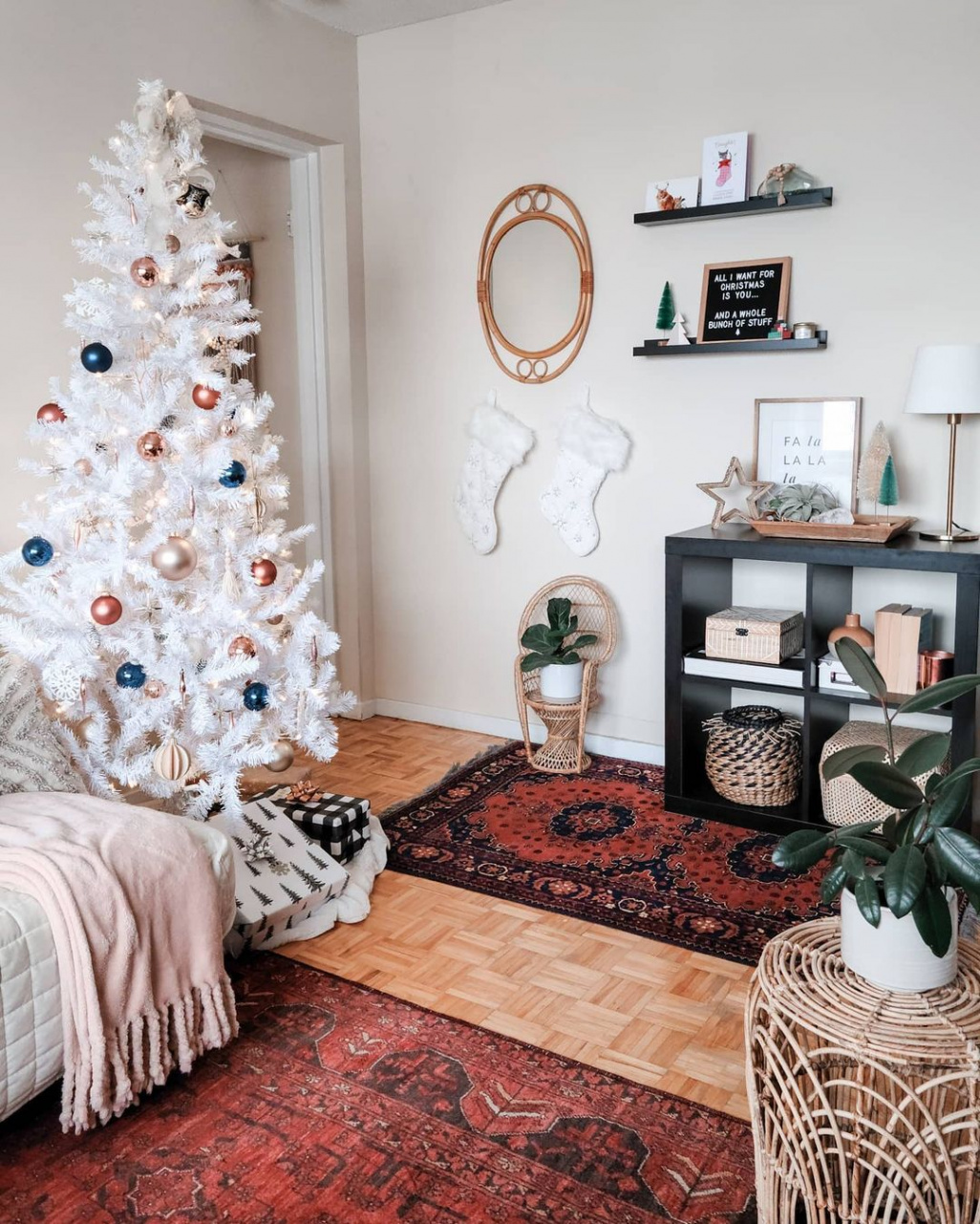 Beautiful White Christmas Tree Ideas for Your Home