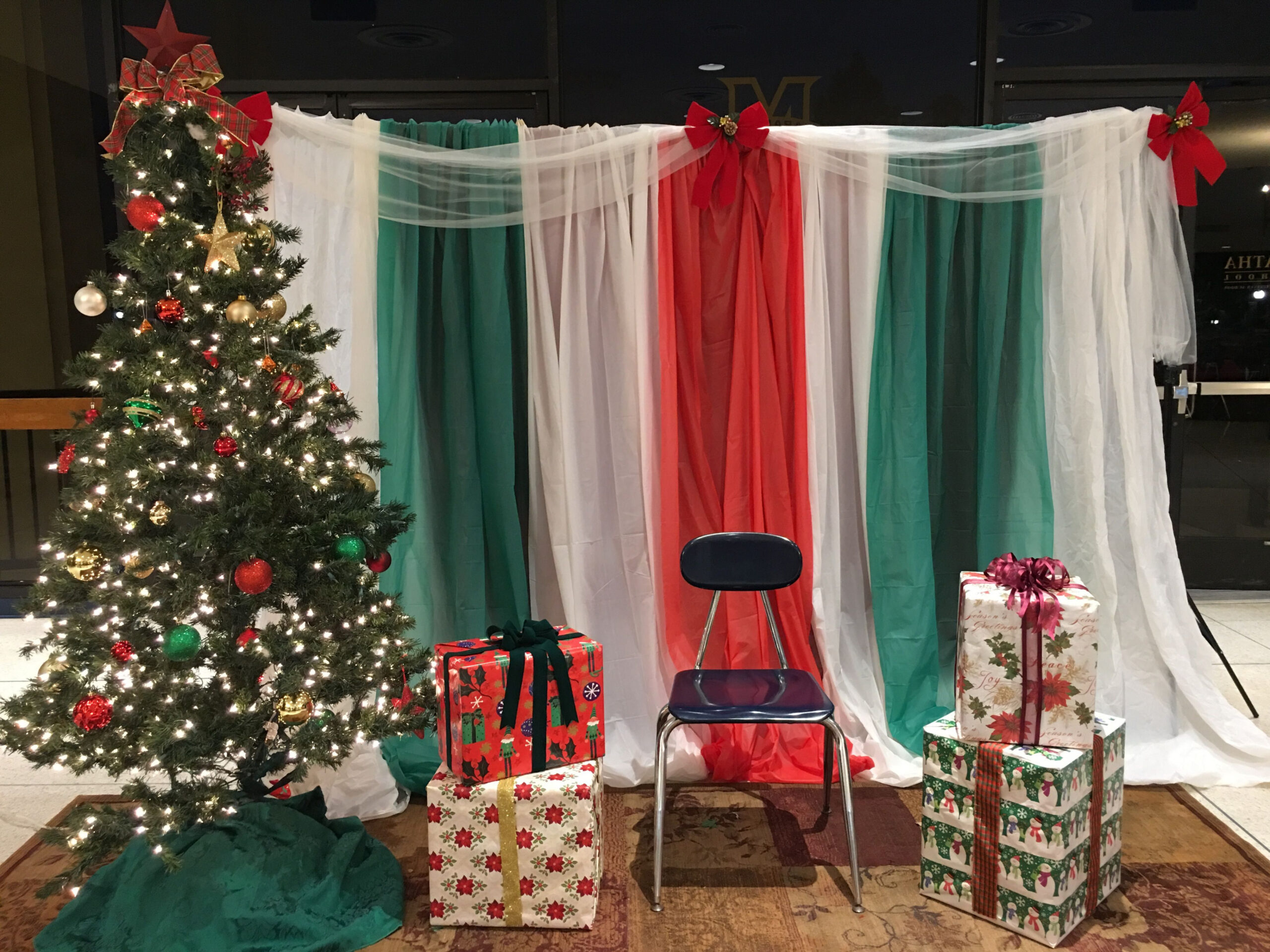 Best Christmas Backdrops ideas  christmas backdrops