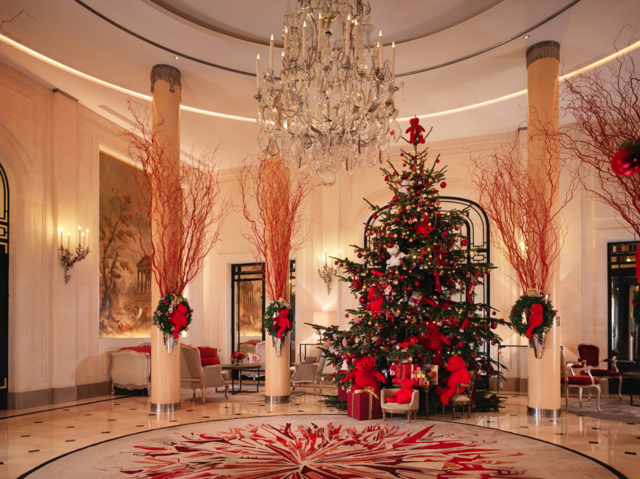 Best Hotel Lobbies for the Holidays