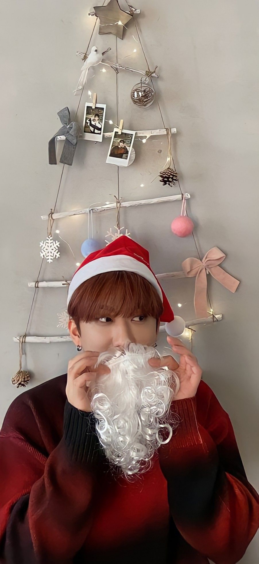 Changbin  Christmas wallpaper, Starkid, Novelty christmas