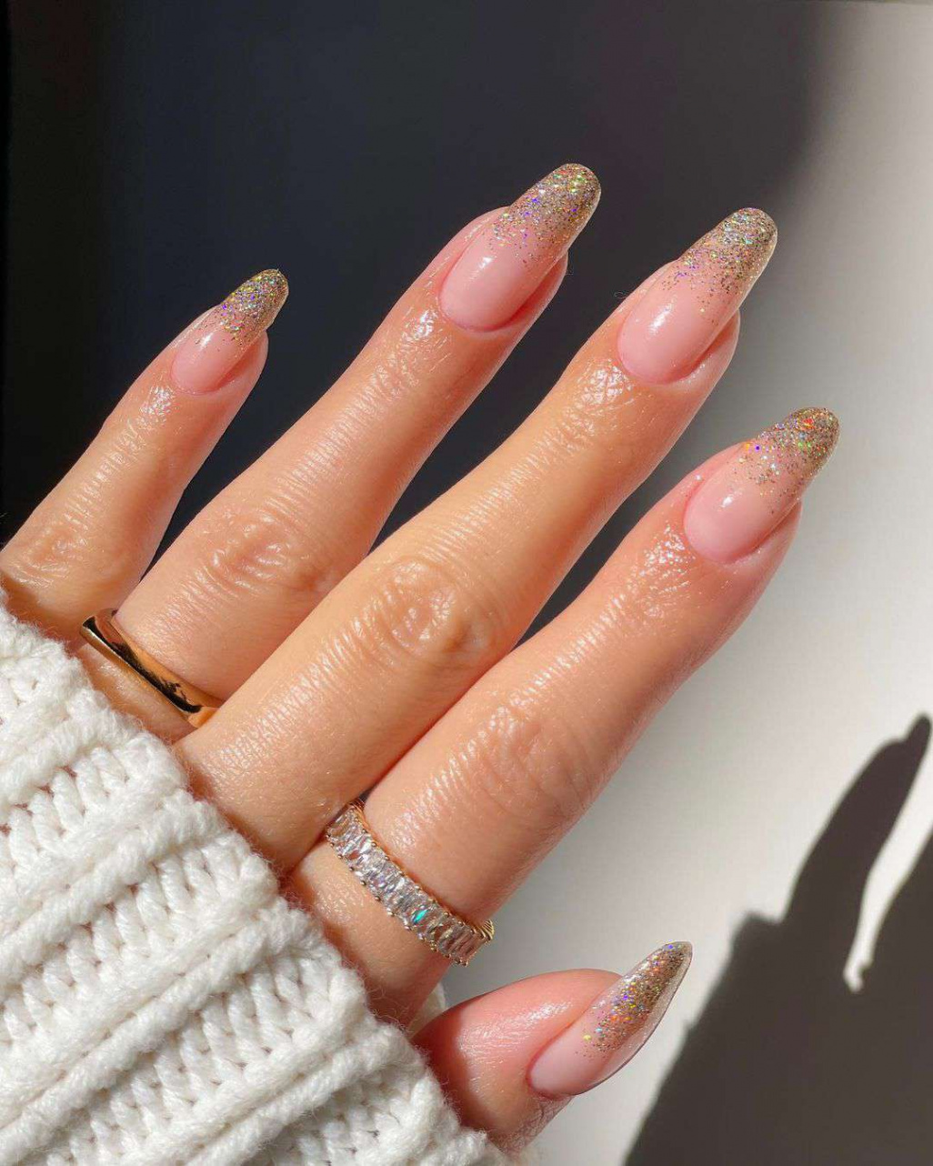 Christmas Ombré Nail Designs to Try This Season