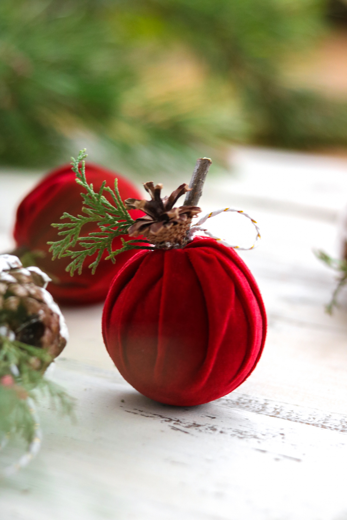 Christmas Ornaments You Can Make! - Lily Ardor