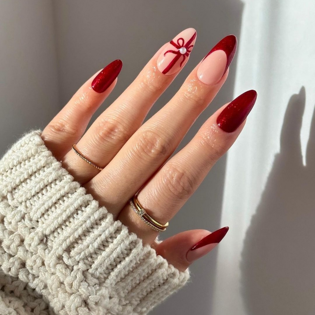 Cute Christmas Nails Ideas + Holiday Nail Art Designs for