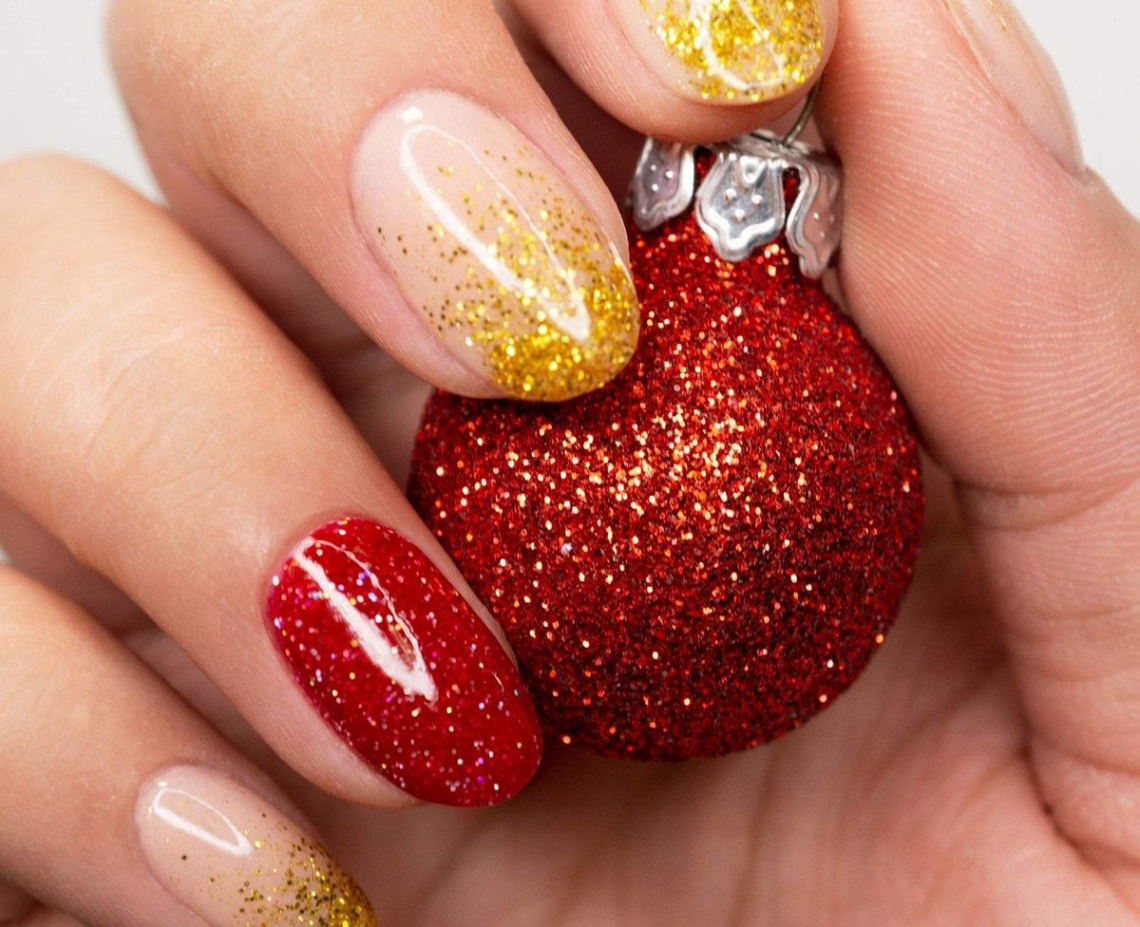 Dip Into The Holidays With Christmas Nails  DipWell