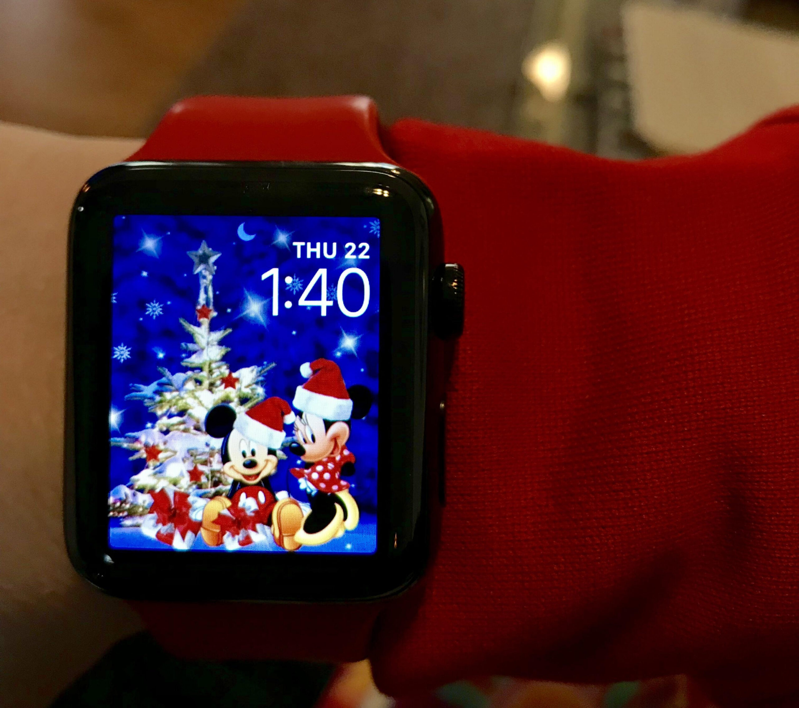 Disney, Christmas, Beautiful Lights & Snow : r/applewatchfaces