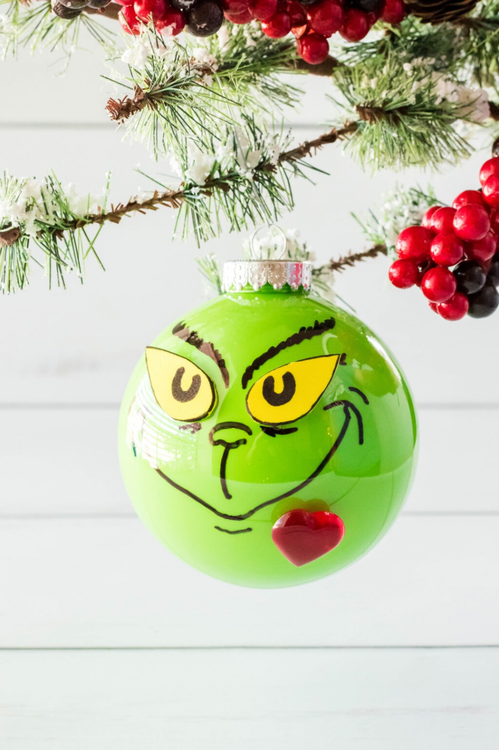 DIY Grinch Ornament – Simplistically Living