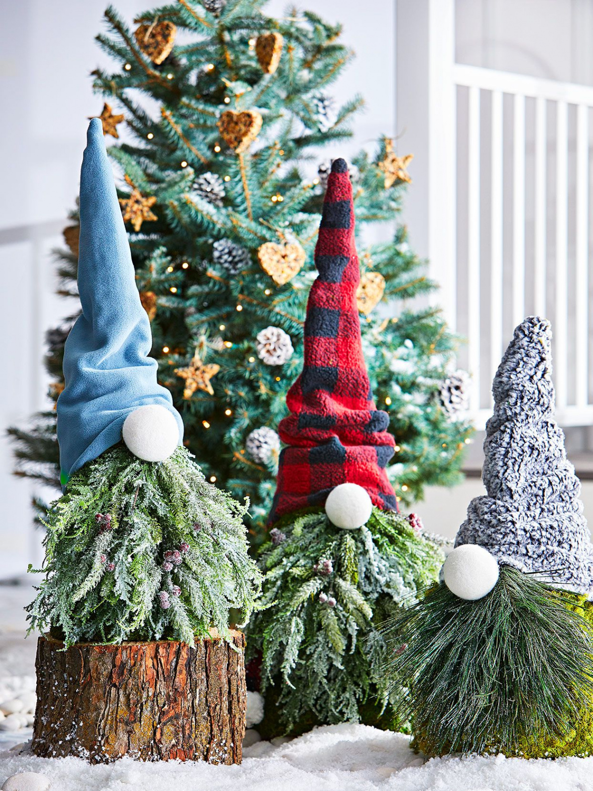 DIY Outdoor Christmas Decorations You Can Make in an Afternoon