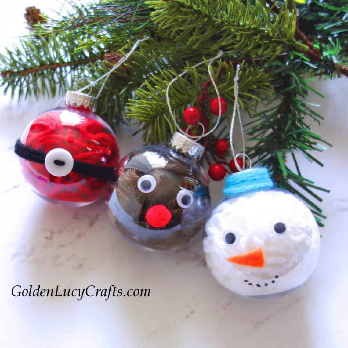 DIY Yarn-Filled Clear Ball Christmas Ornaments Idea