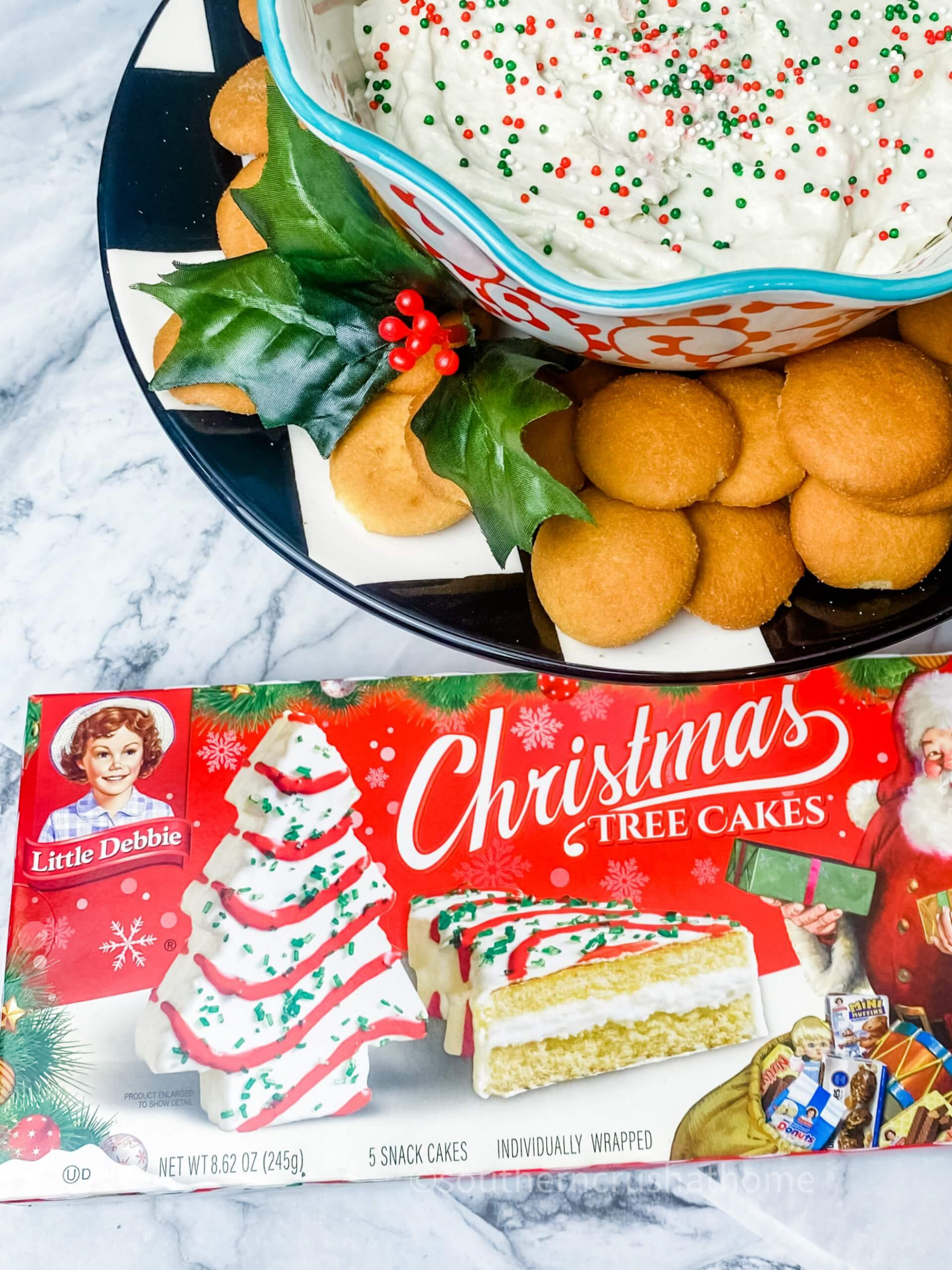 Easy and Delicious Little Debbie Christmas Tree Cake Dip