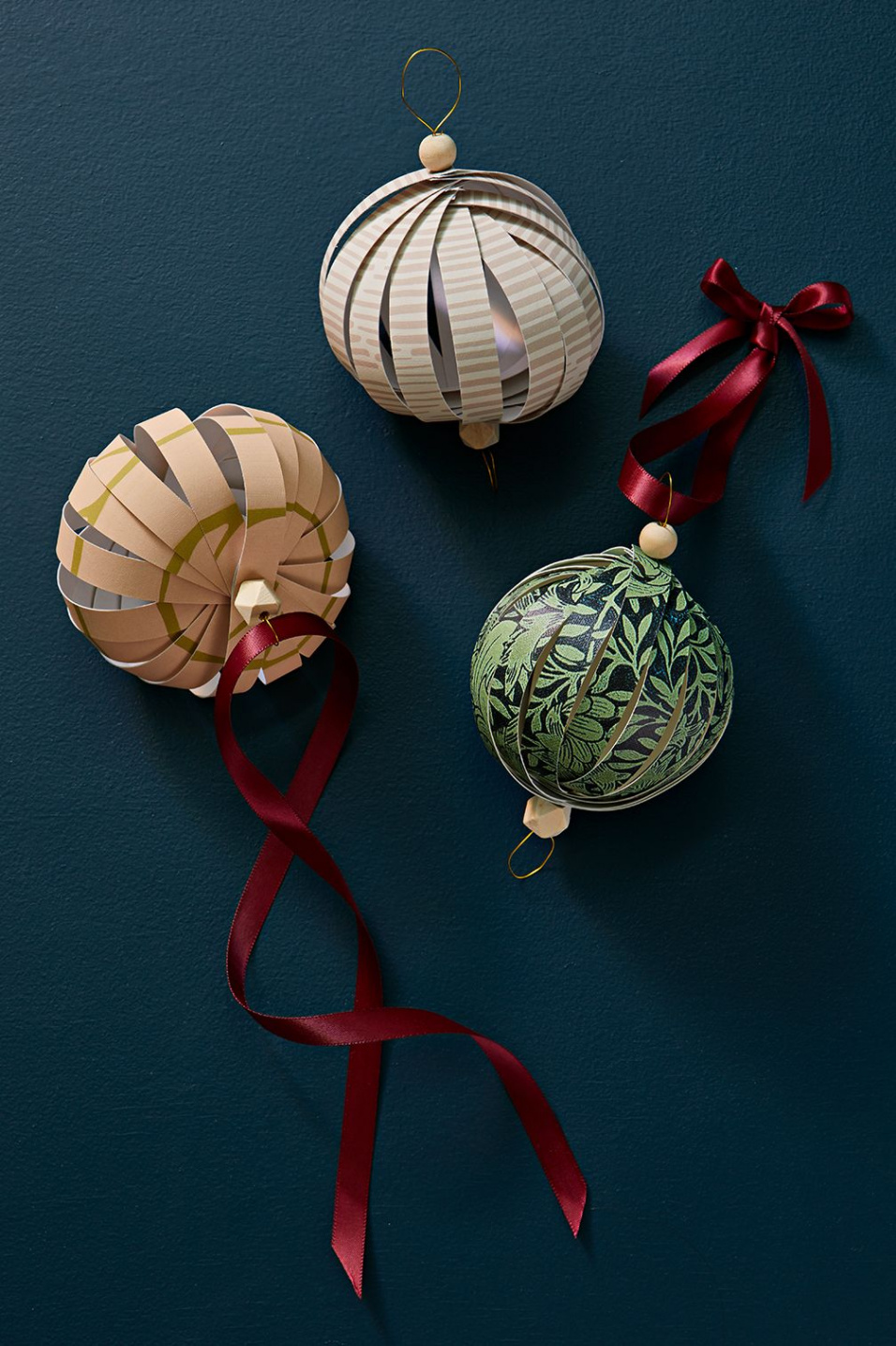 Easy Homemade Christmas Ornaments - DIY Christmas Ornaments