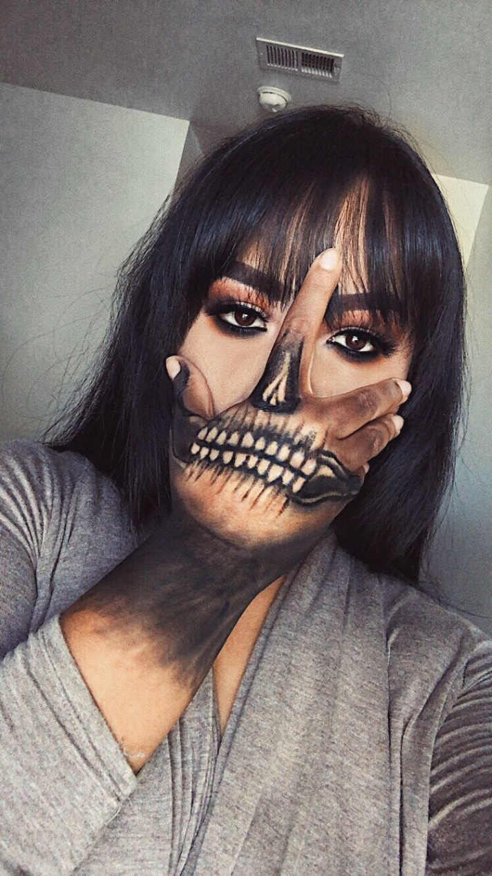 Halloween makeup Hand skull makeup  Skeleton makeup, Hand makeup