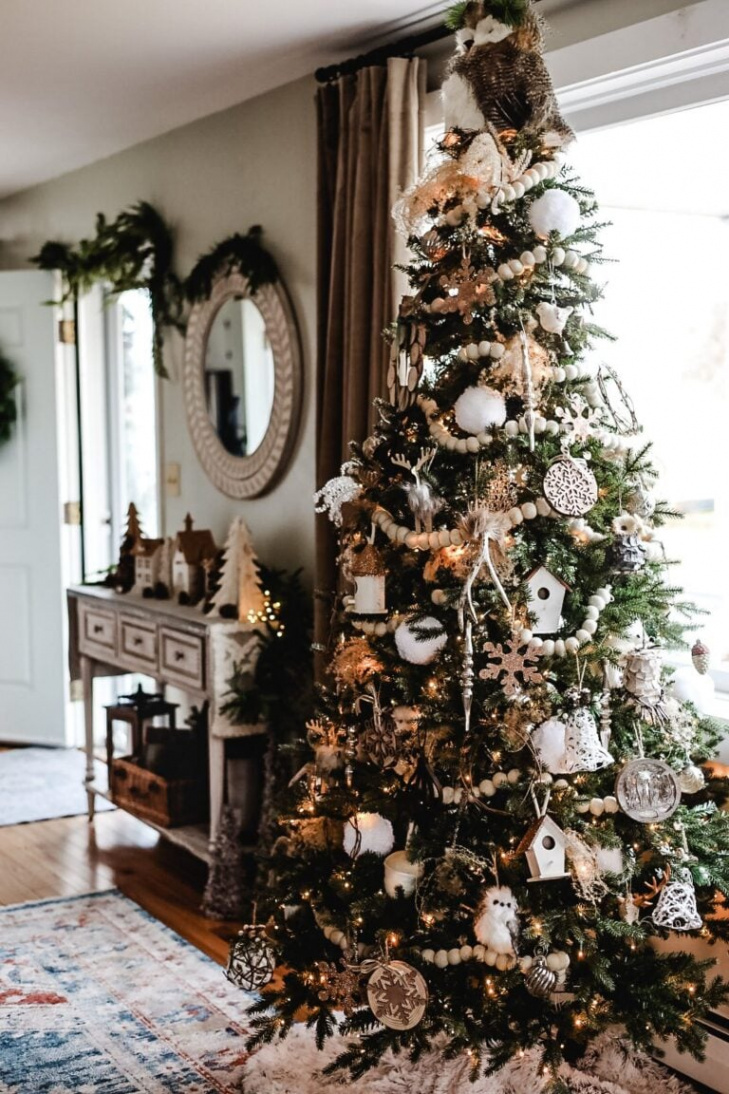 How to Decorate a Natural & Neutral Christmas Tree - Cottage On