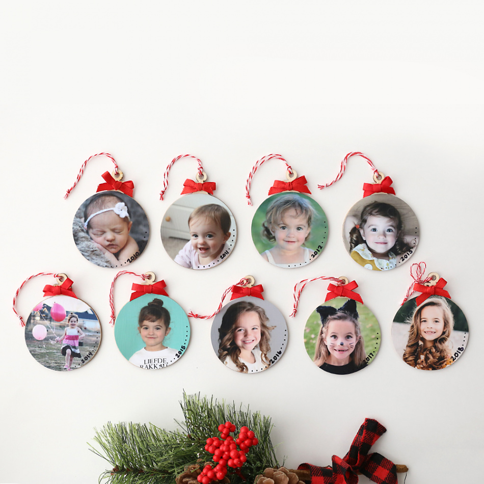 Make easy keepsake photo ornaments for Christmas - It