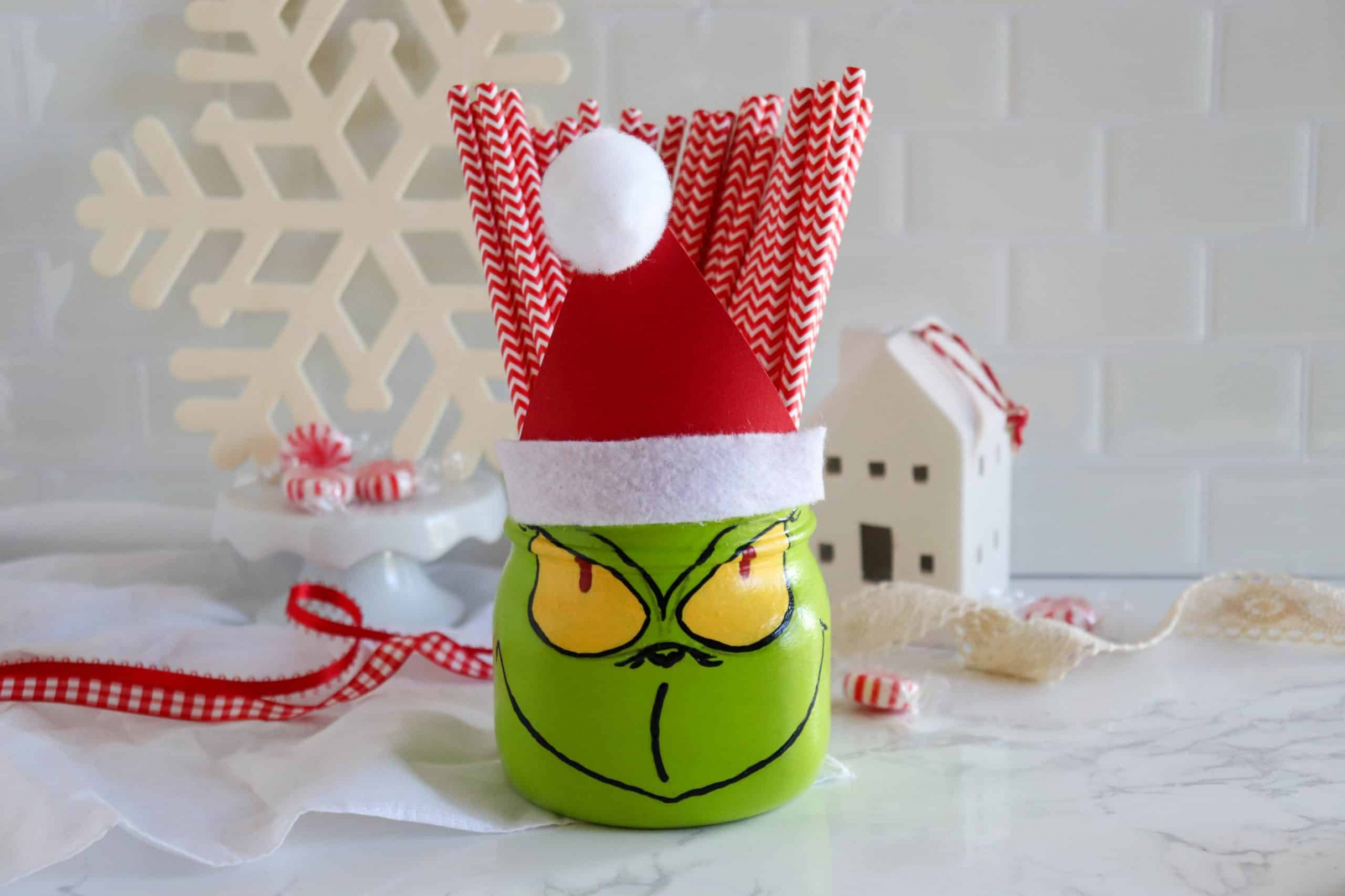 Mason Jar Grinch Craft Tutorial » Homemade Heather