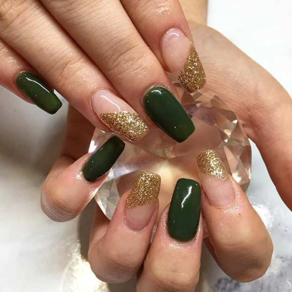 Nail Design Ideas Perfect for Winter  - StayGlam  Gold