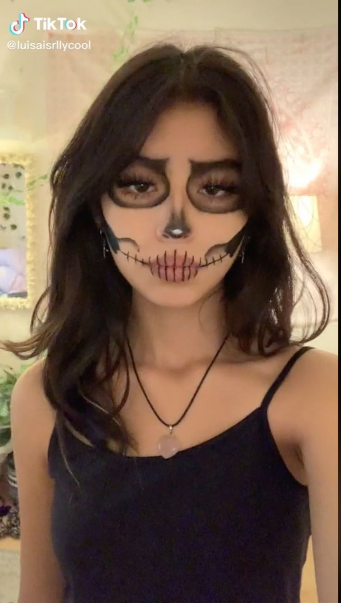 Pin by ༄ ✧୭°⁎⁺˳✧༚ ༄ ୭° ·˚ ༉‧₊˚✧ on halloween  Skull makeup