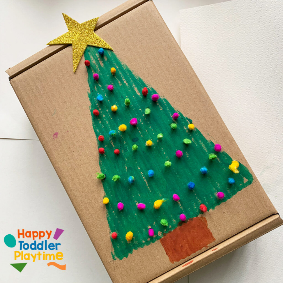 Q-Tip Christmas Tree Activity for Kids - Happy Toddler Playtime