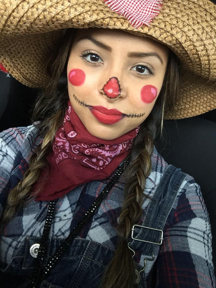 Quick and easy scarecrow makeup