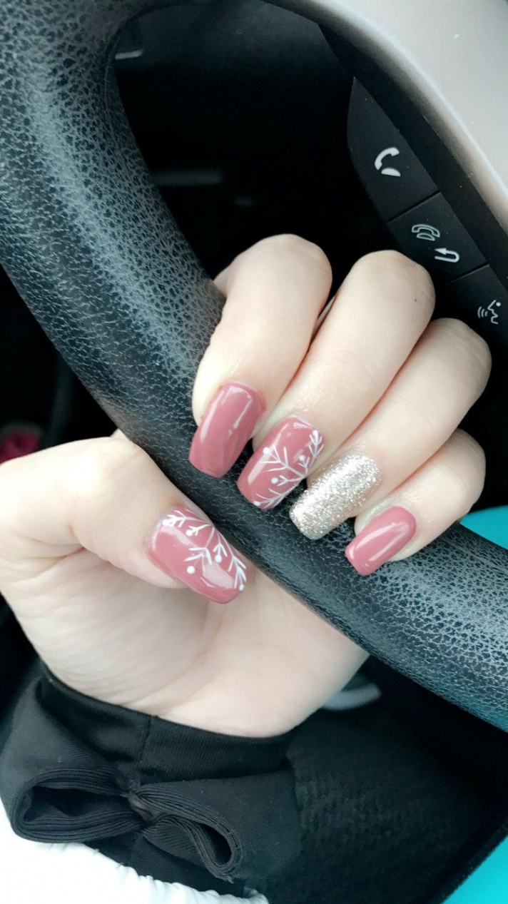 Rose pink gold glitter snowflake nails Gel polish, coffin, winter