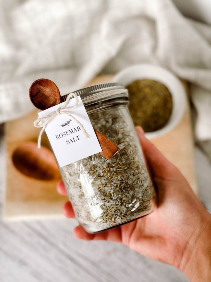 Rosemary Salt Recipe - Makyla Creates