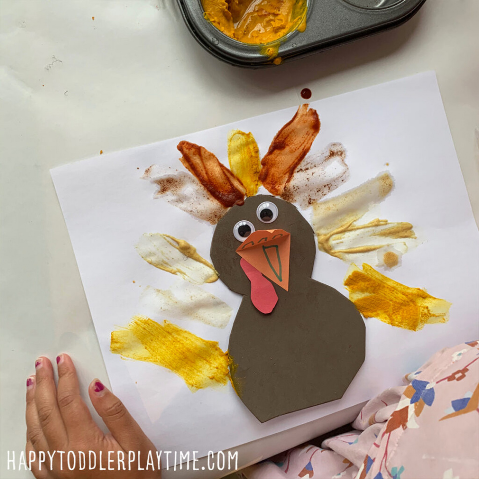 Spice Painted Sensory Turkey Craft - Happy Toddler Playtime