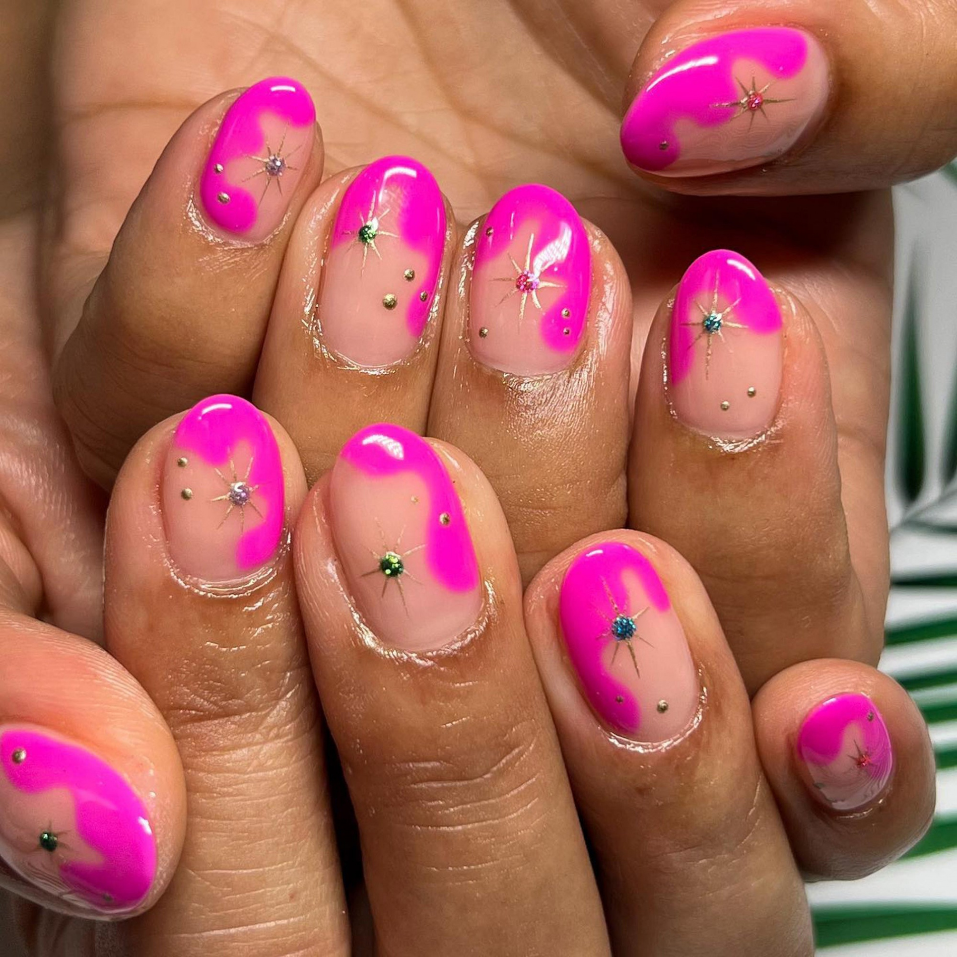 Subtle Christmas Nail Art Trends To Try Now