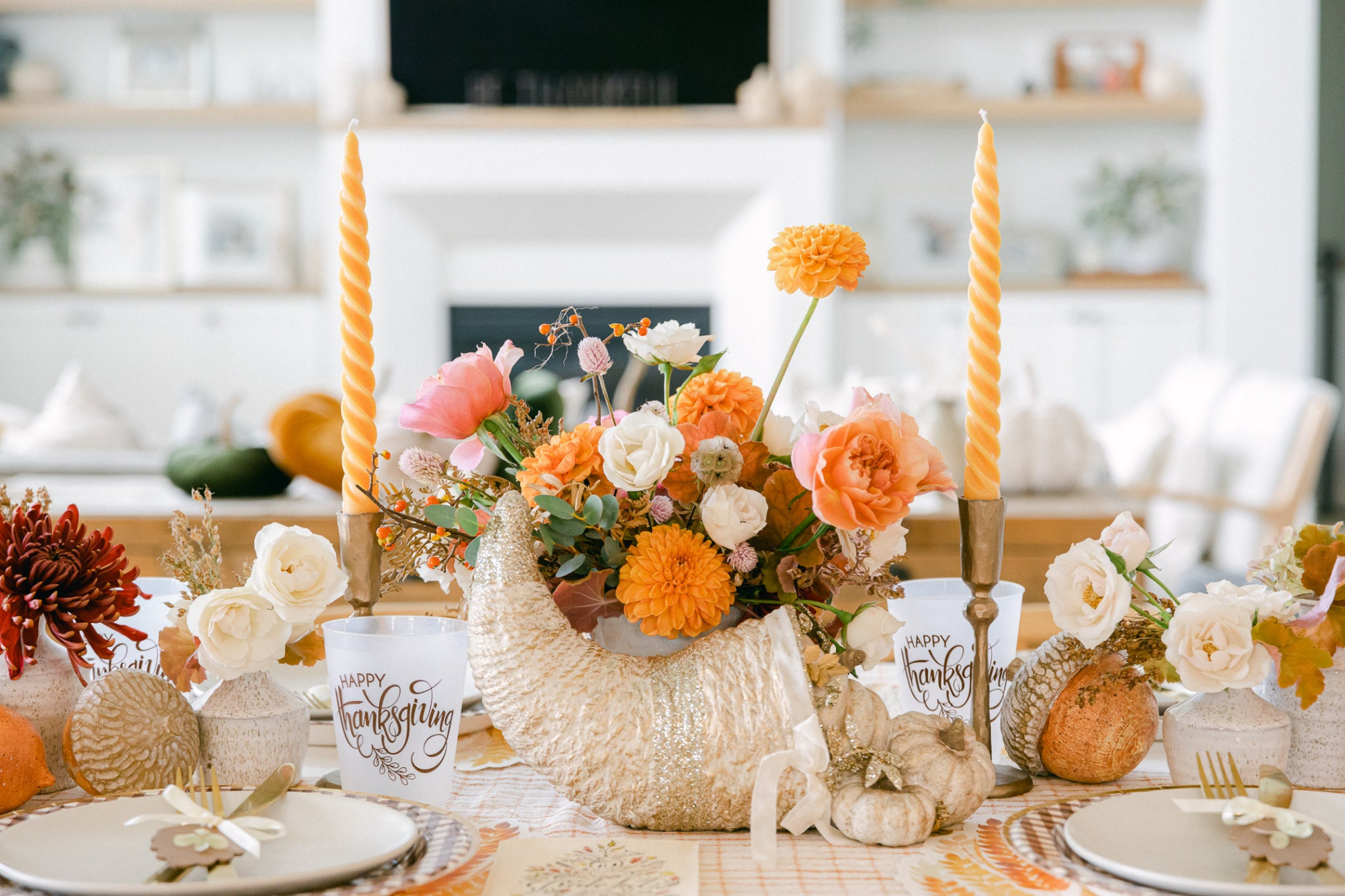 THANKSGIVING TABLE DECOR IDEAS & HOLIDAY HOSTING TIPS – Bonjour Fête