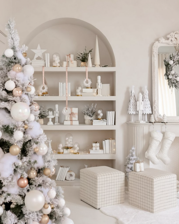 These Modern Christmas Decor Ideas Are Holiday Luxury