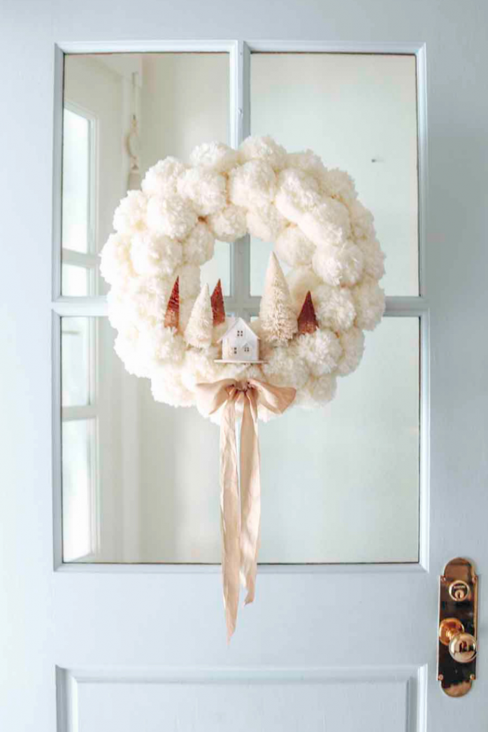 Winter Pom Pom Wreath DIY - Modern Glam - DIY