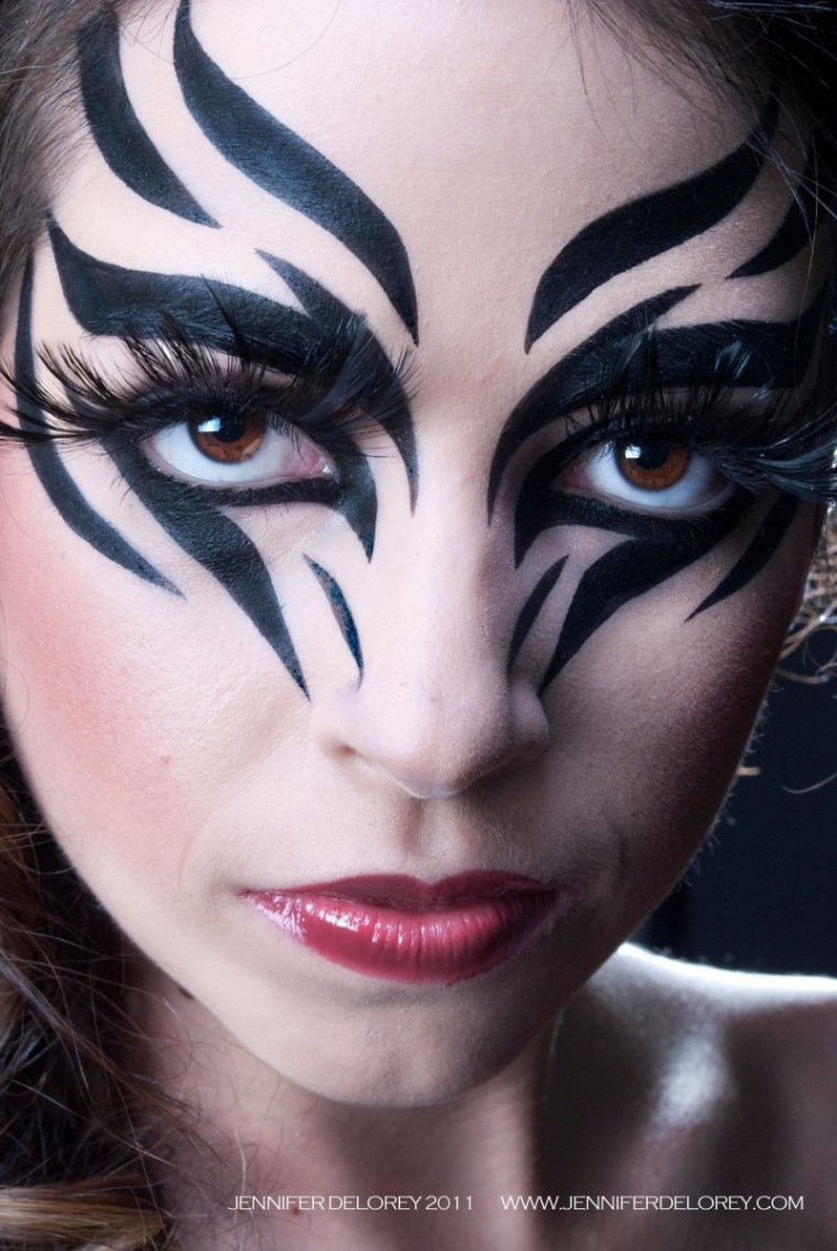 zebra face  Zebra makeup, Halloween eye makeup, Animal makeup