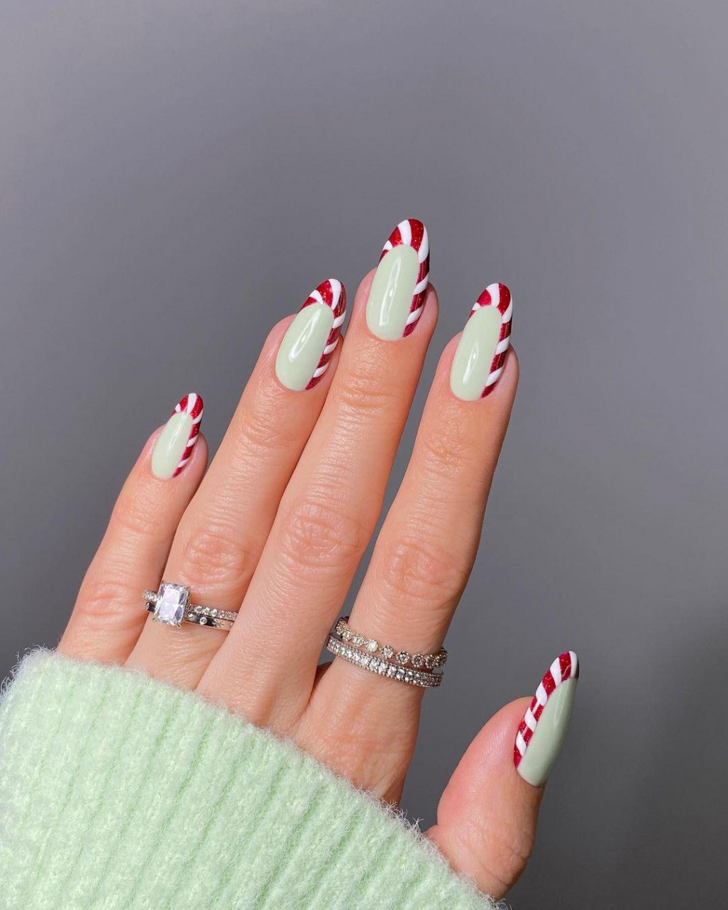 Zuckerstangen und Weihnachtsmützen - Ja, Christmas Nail Art ist